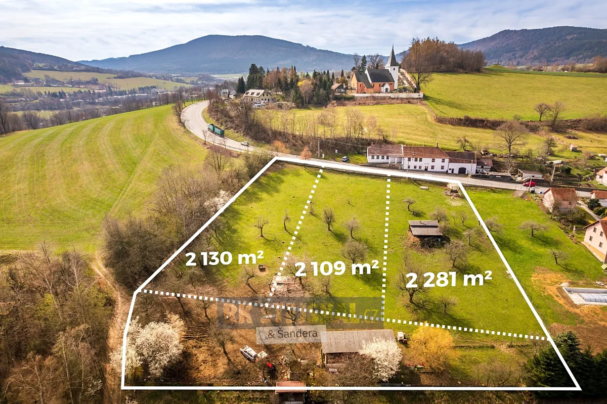 Prodej stavebního pozemku 2282 m²